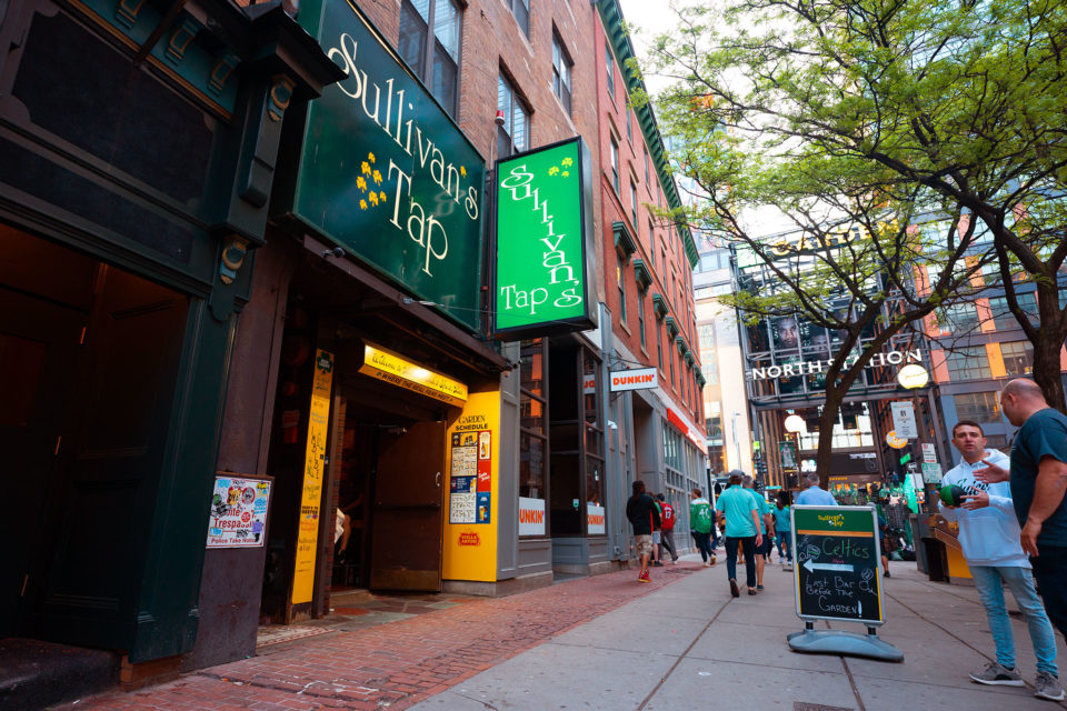 where-to-find-the-best-sports-bars-in-boston-the-food-lens