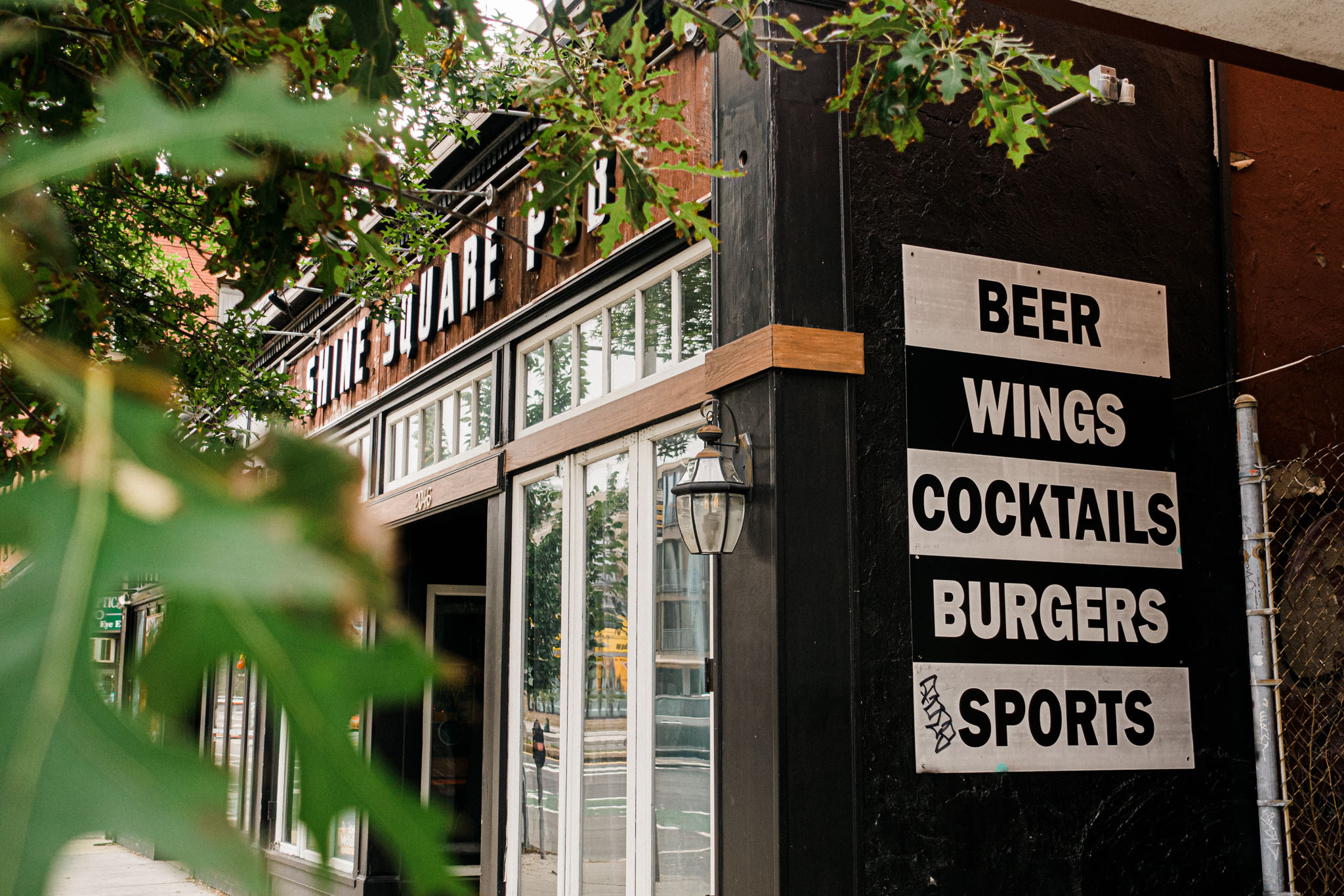 Where To Get The Best Chicken Wings In Boston The Food Lens   SHINE SQUARE PUB WINGS THE FOOD LENS CHRIS MCINTOSH SEPT 2022 06 2 